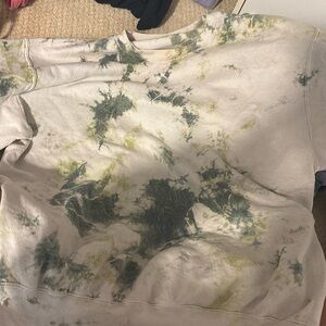 Open outfitters green tie-dye sweatshirt